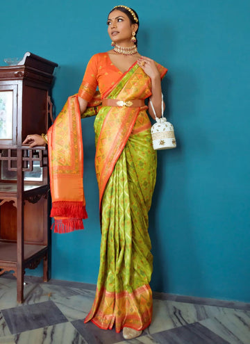 Sea green Banarasi Patola Silk Saree With Blouse Piece