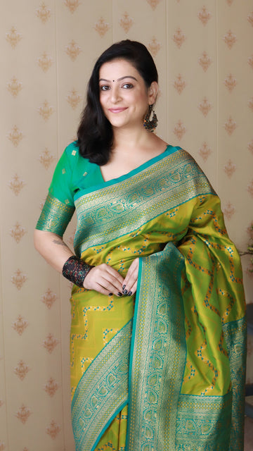 Mehendi Green Soft Silk Banarasi ZigZag Meenakari Zari Woven Saree
