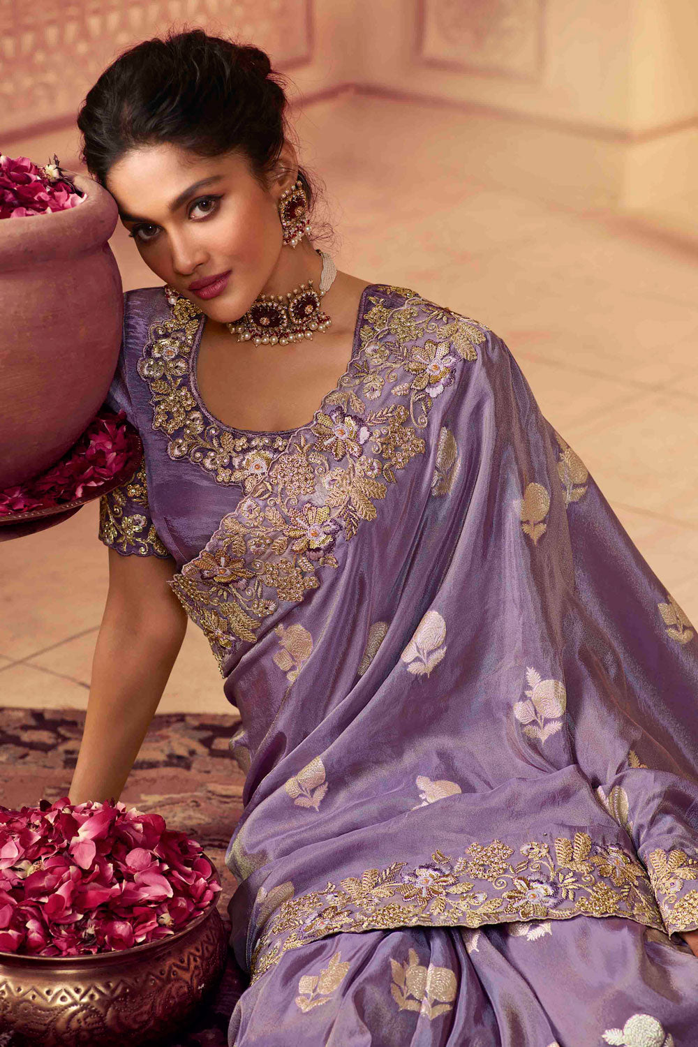 Lavender Jacquard Butti Saree in Viscose with Banglory Silk Blouse