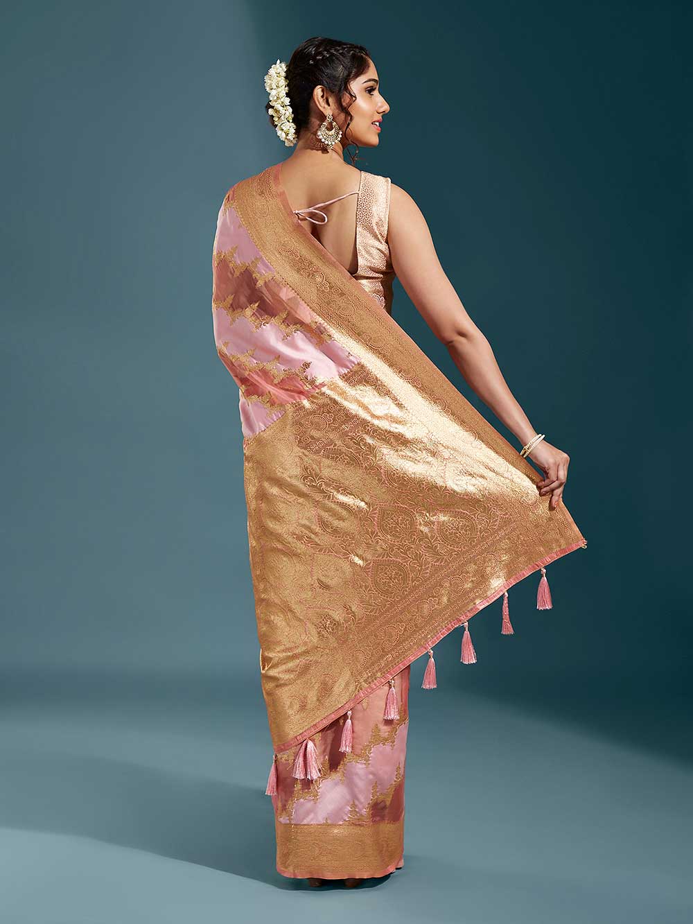 Rose Gold Paisley Zari Woven Banarasi Saree